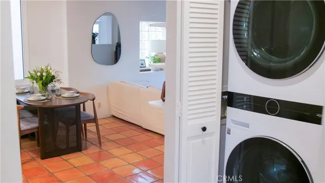 $1,695,000 | 214 North Irena Avenue, Unit B, Redondo Beach, CA 90277