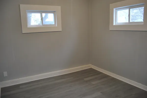 $199,000 | 3219 West Lynndale Avenue, Greenfield, WI 53221