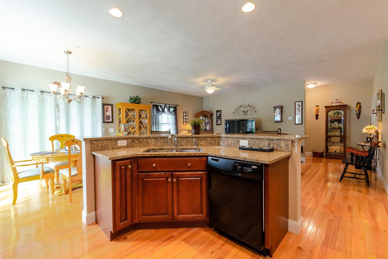 2 Thorn Hill Road Hooksett, NH 03106 - Photo 5 of 25