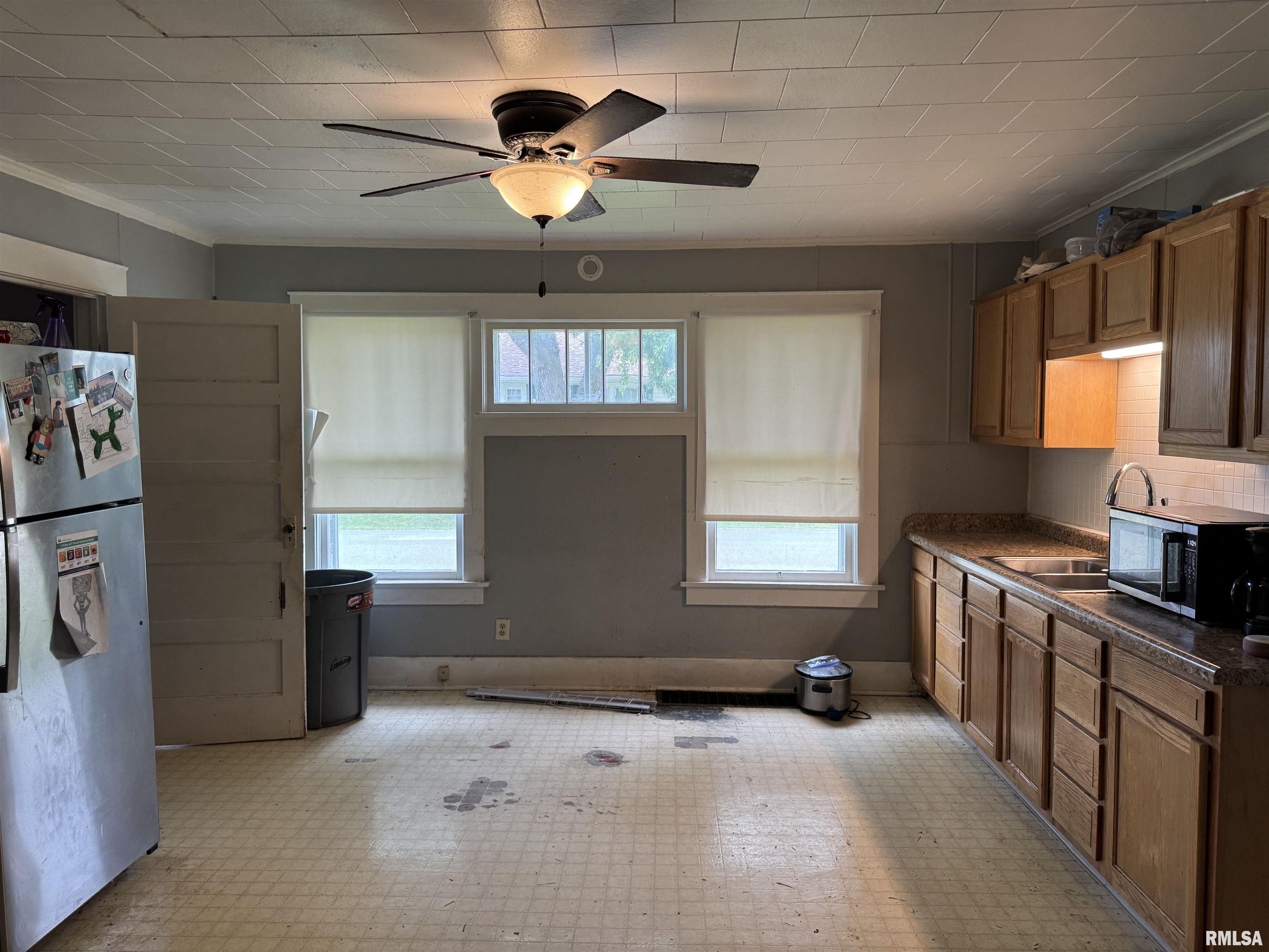 2598 North Church Street Decatur, IL 62526 - Photo 7 of 19