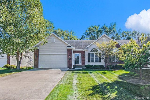 $270,000 | 3182 Ivy Lane, Grand Blanc, MI 48439