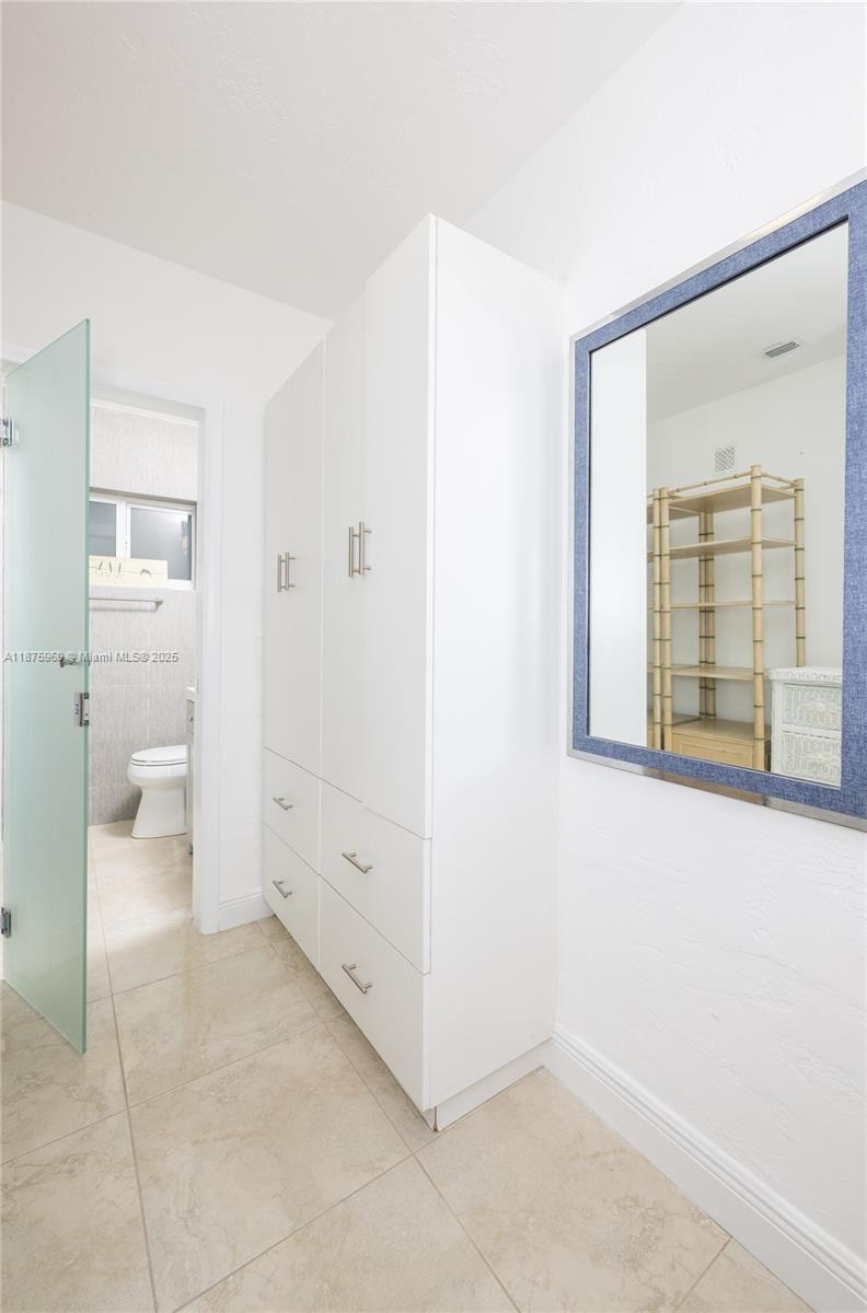 3220 North Surf Road, Unit 1 Hollywood, FL 33019 - Photo 13 of 28