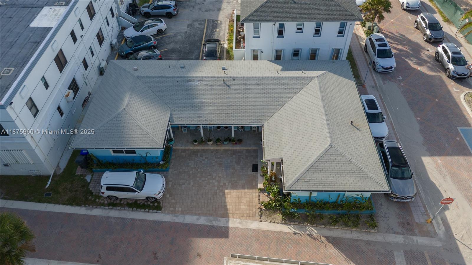 3220 North Surf Road, Unit 1 Hollywood, FL 33019 - Photo 25 of 28 Aerial View of the Property