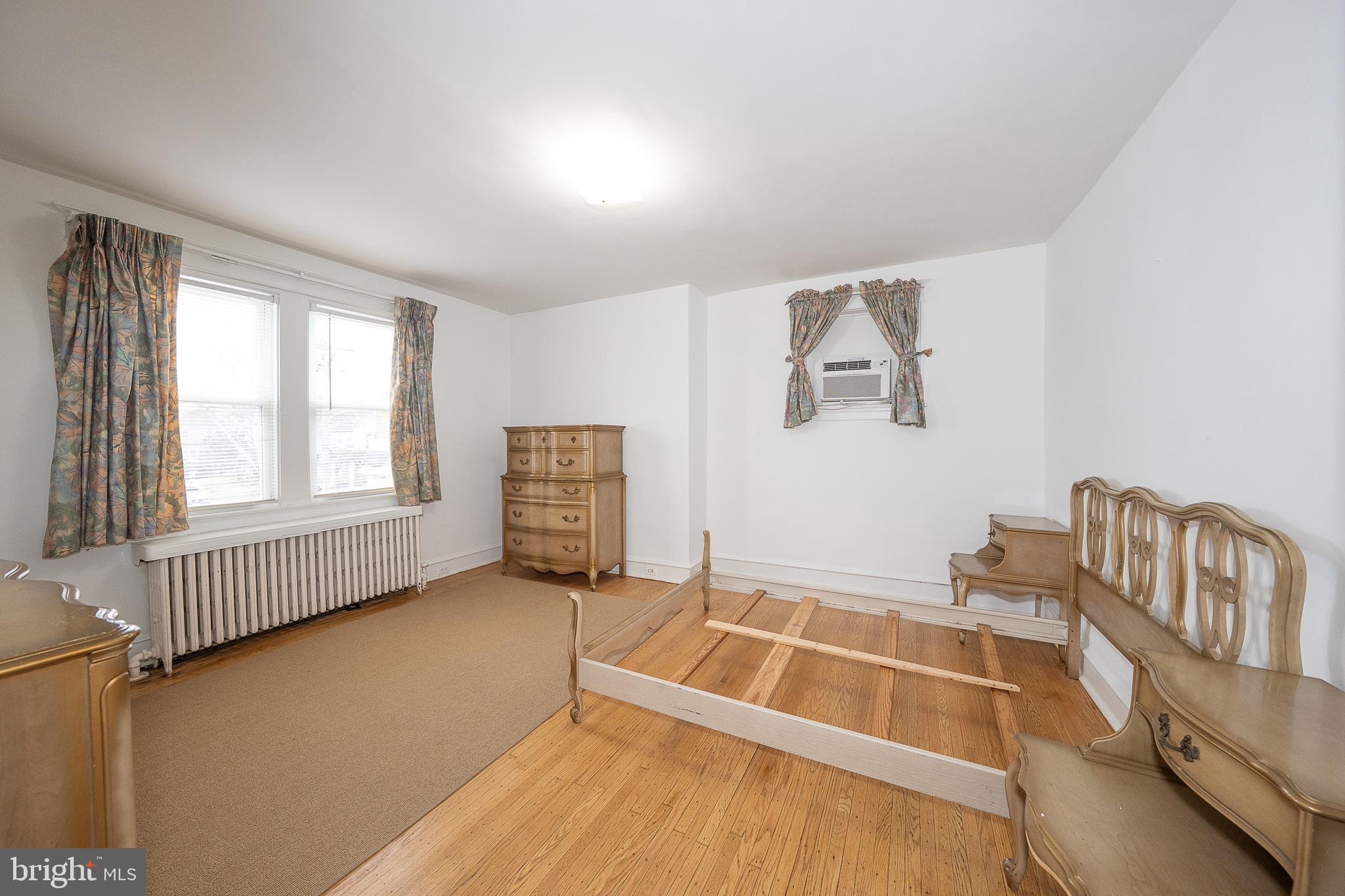 500 Elm Avenue Upper Darby, PA 19082 - Photo 20 of 35 a room with gym equipment and a window