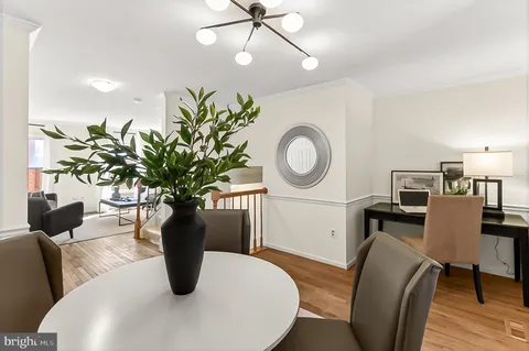 $725,000 | 104 South Wise Street, Arlington, VA 22204