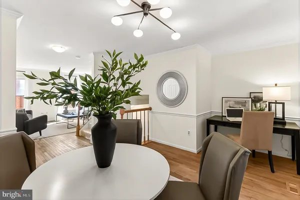 $725,000 | 104 South Wise Street, Arlington, VA 22204