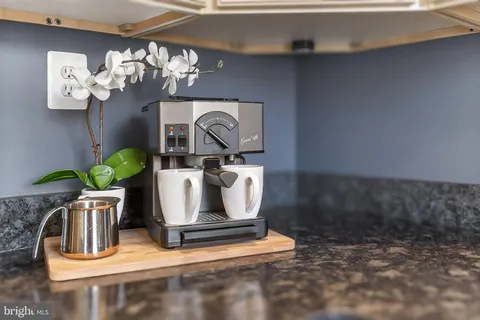 $725,000 | 104 South Wise Street, Arlington, VA 22204