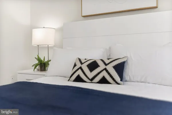 $725,000 | 104 South Wise Street, Arlington, VA 22204