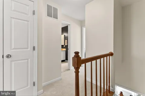 $725,000 | 104 South Wise Street, Arlington, VA 22204