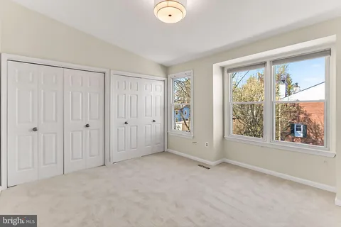 $725,000 | 104 South Wise Street, Arlington, VA 22204