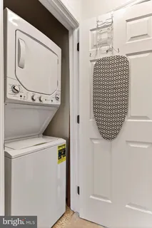 $725,000 | 104 South Wise Street, Arlington, VA 22204