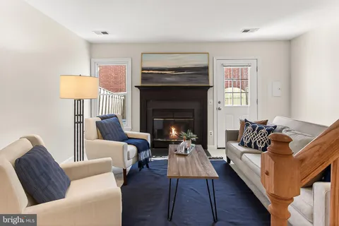 $725,000 | 104 South Wise Street, Arlington, VA 22204