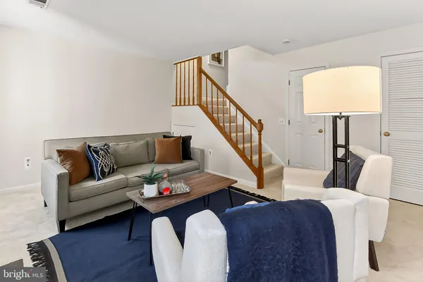 $725,000 | 104 South Wise Street, Arlington, VA 22204