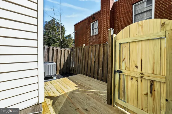 $725,000 | 104 South Wise Street, Arlington, VA 22204