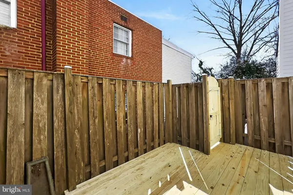 $725,000 | 104 South Wise Street, Arlington, VA 22204