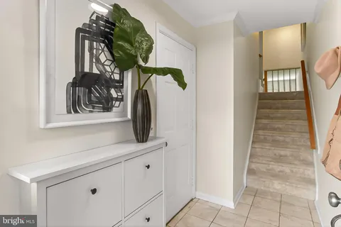 $725,000 | 104 South Wise Street, Arlington, VA 22204