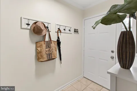 $725,000 | 104 South Wise Street, Arlington, VA 22204