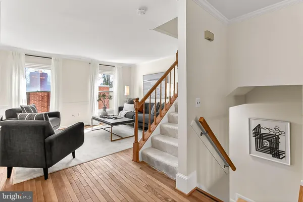 $725,000 | 104 South Wise Street, Arlington, VA 22204