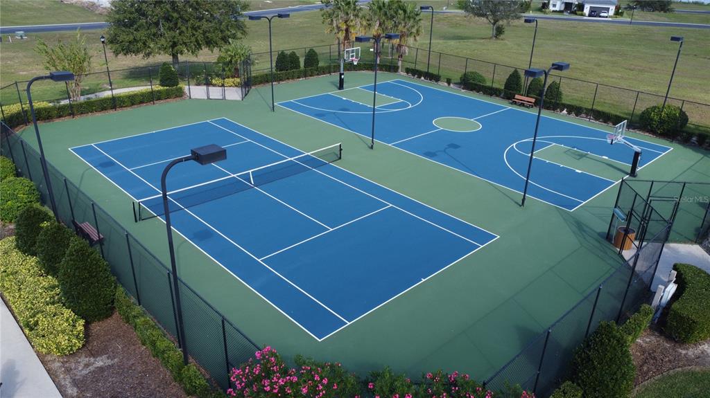 204 Valencia Ridge Drive Auburndale, FL 33823 - Photo 16 of 34 a view of a tennis court