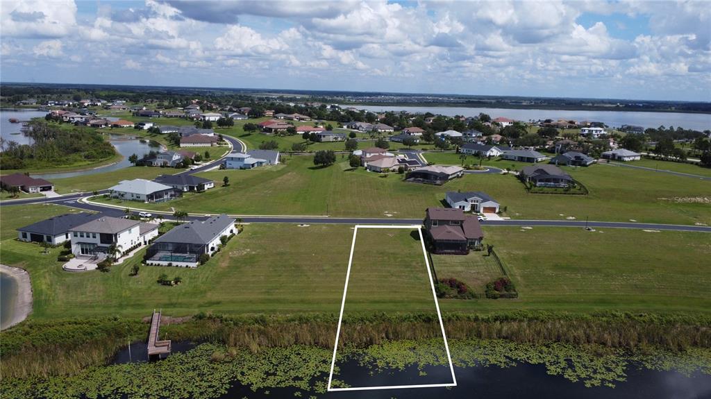 204 Valencia Ridge Drive Auburndale, FL 33823 - Photo 8 of 34 an aerial view of a houses with outdoor space