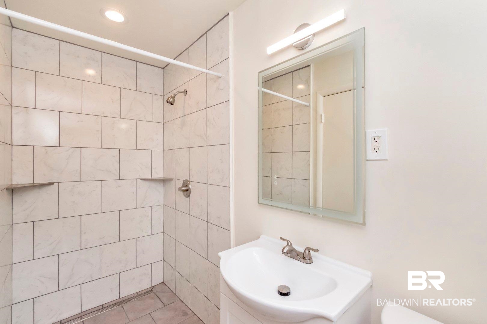 607 Markham Drive Mobile, AL 36609 - Photo 13 of 27
