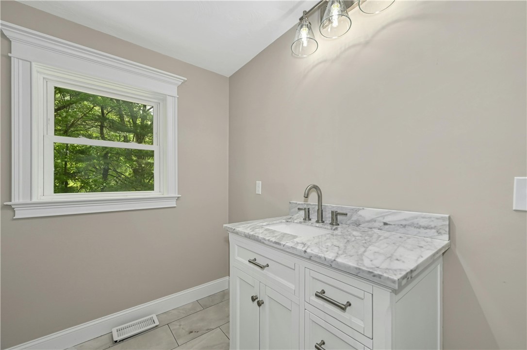 288 Scott Road Cumberland, RI 02864 - Photo 23 of 31