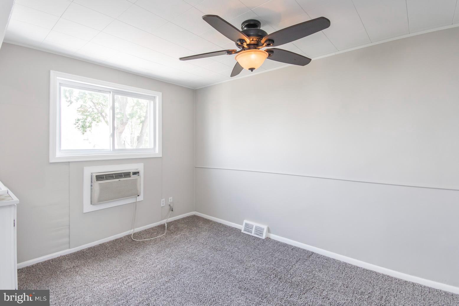 831 Grant Road Folcroft, PA 19032 - Photo 14 of 26