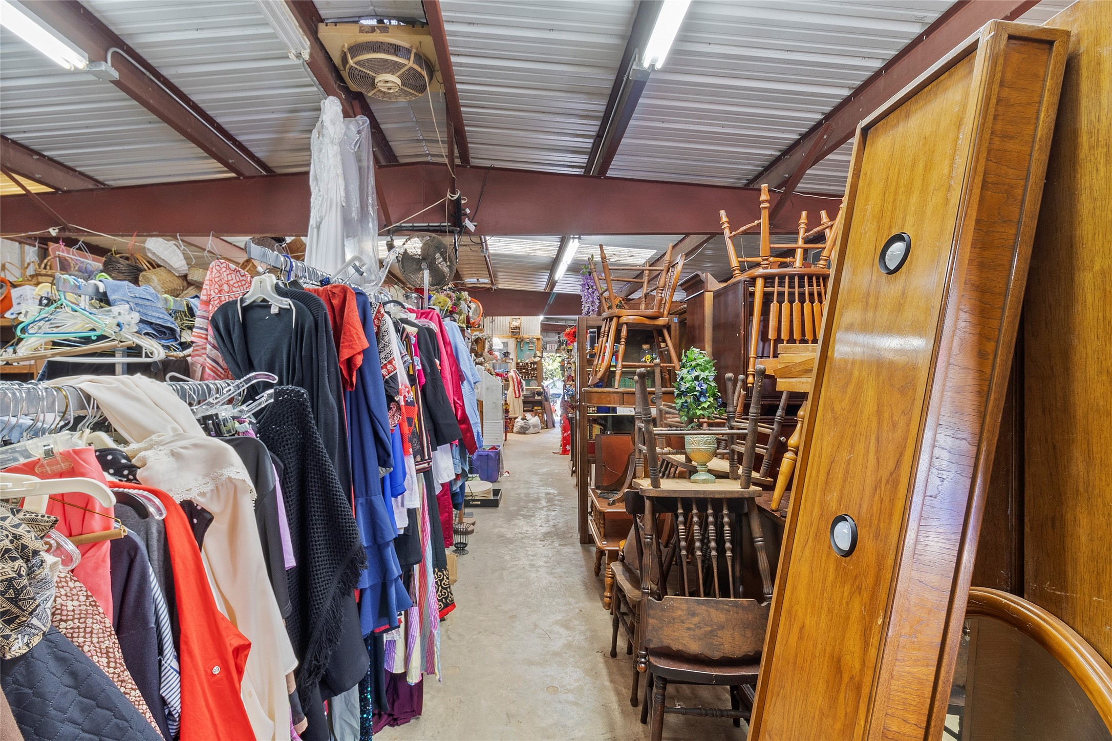 804 Cline Street Huntsville, TX 77340 - Photo 8 of 12