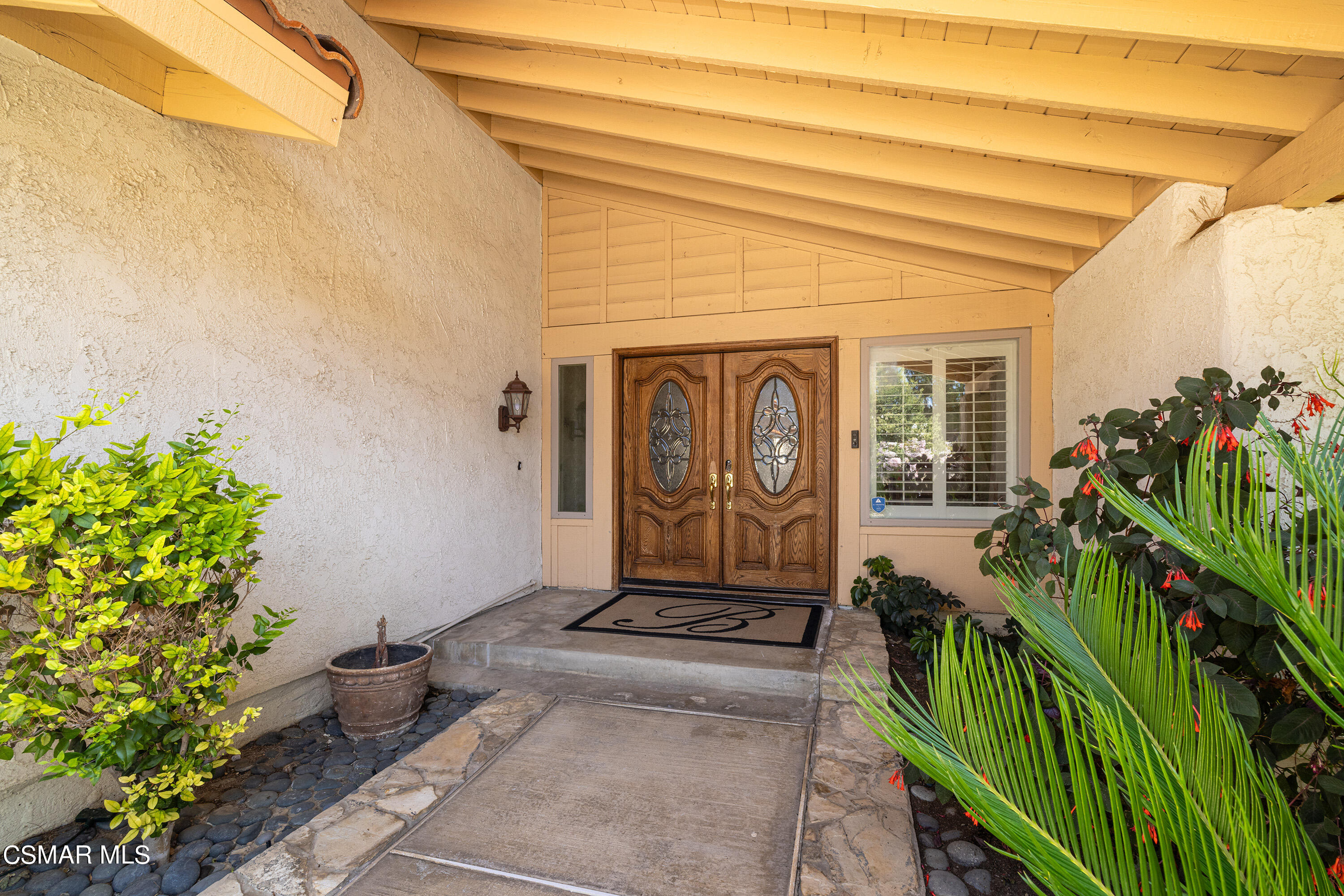 5620 Shoshone Street Simi Valley, CA 93063 - Photo 7 of 37 Shoshone3 (1)
