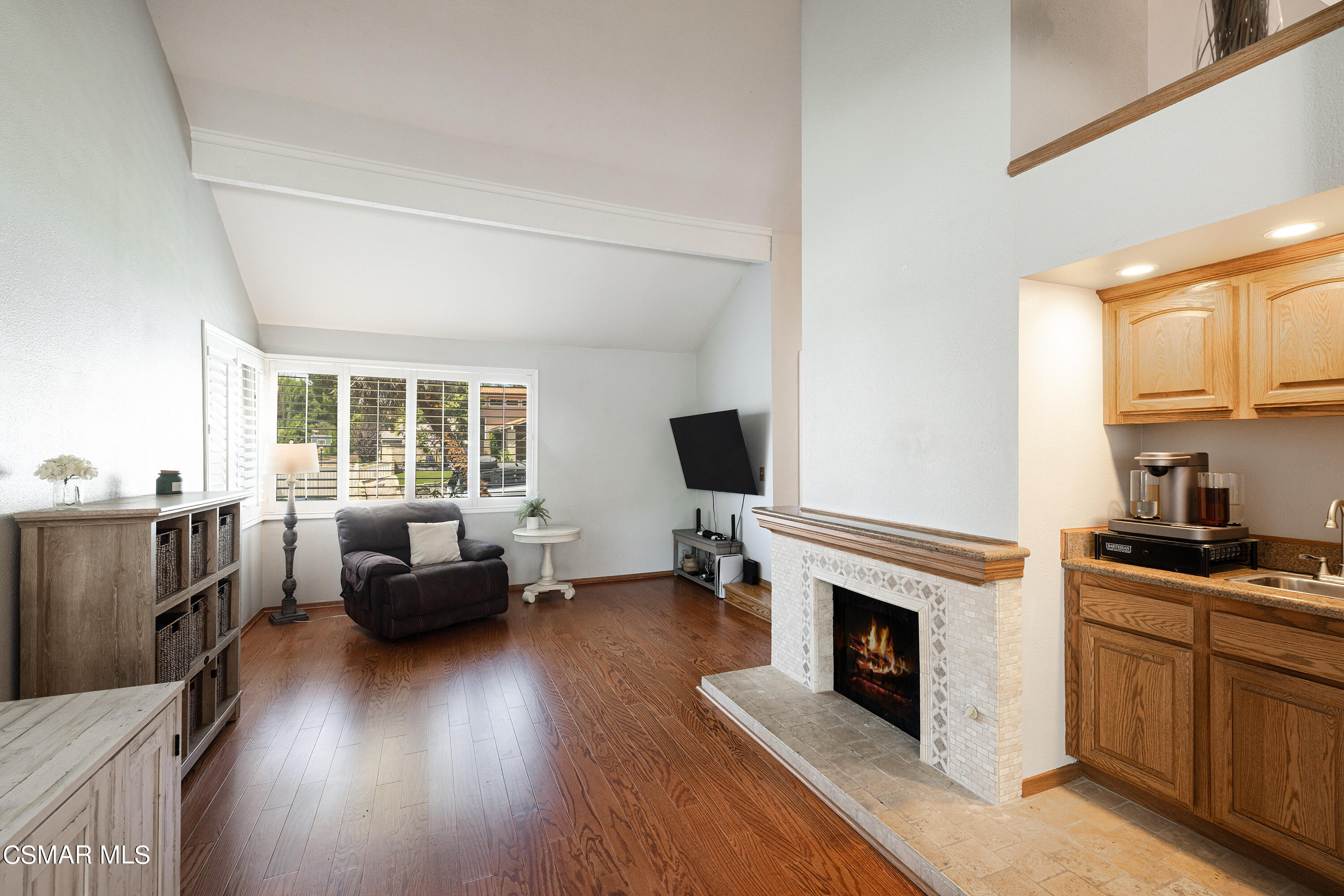 5620 Shoshone Street Simi Valley, CA 93063 - Photo 9 of 37 Shoshone5 (1)