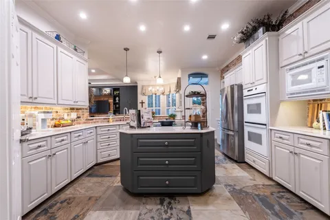 $875,000 | 15307 Hunter's Bend Drive, Tomball, TX 77377