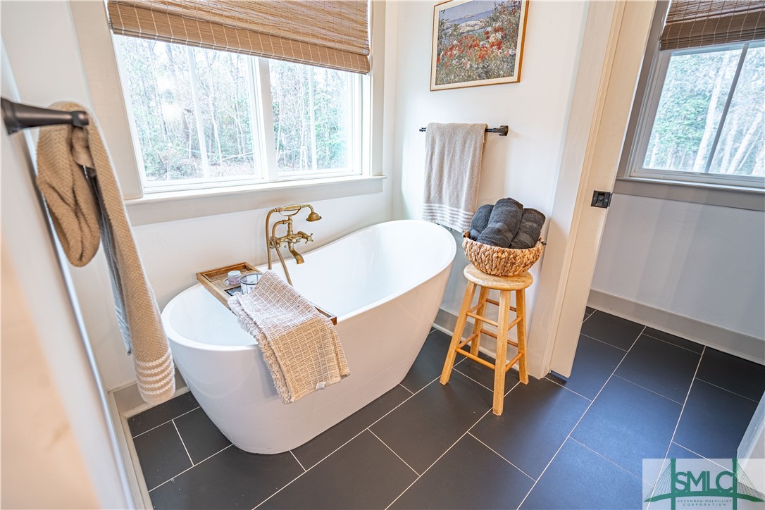 157 Ackerman Road Rincon, GA 31326 - Photo 21 of 50 Soaking Tub Primary