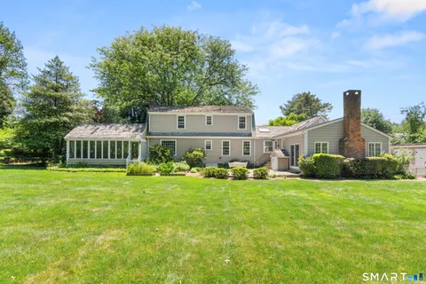 $2,290,000 | 39 Old Studio Road, New Canaan, CT 06840