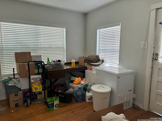 a view of workspace with washing machine