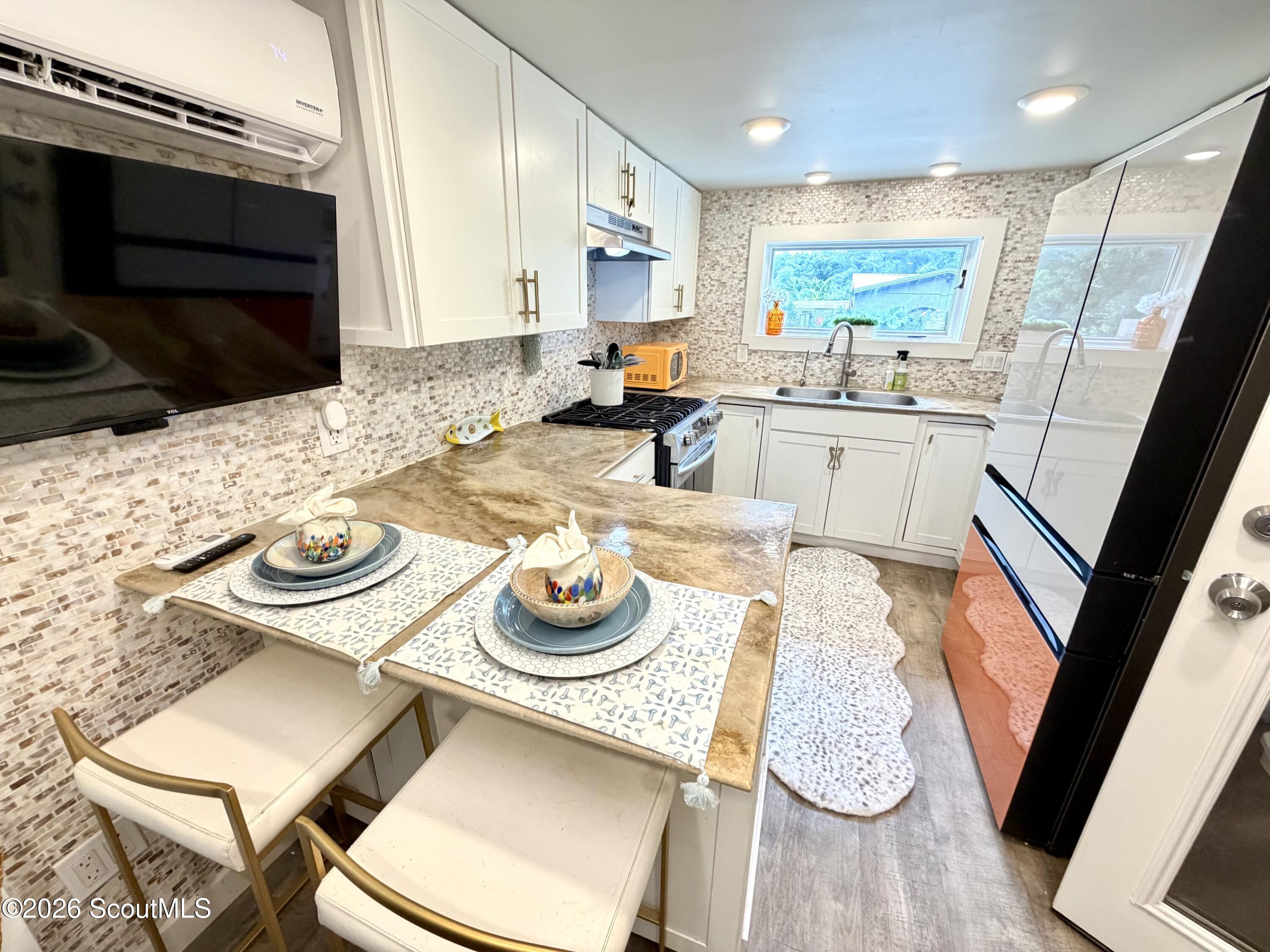 1700 Demere Road, Unit 62 St. Simons Island, GA 31522 - Photo 10 of 22 Breakfast Bar