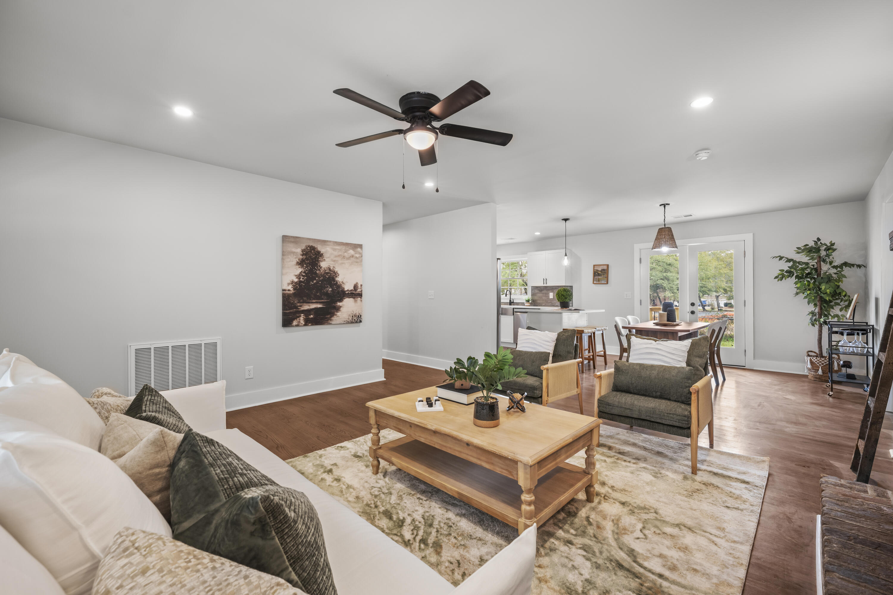 113 County Rd S-18-342 Summerville, SC 29483 - Photo 7 of 46 P1077303