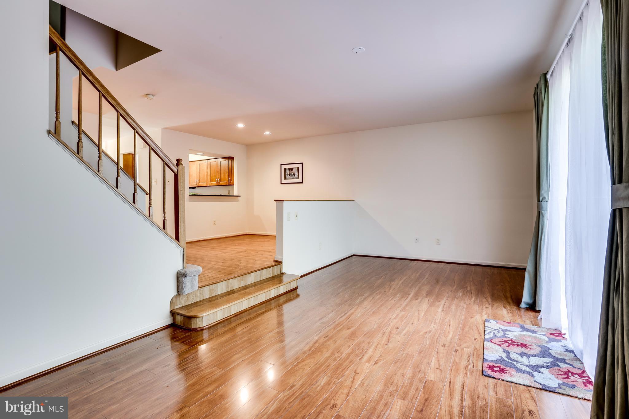 5217 Columbia Road, Unit 661 Columbia, MD 21044 - Photo 11 of 28 Living Room