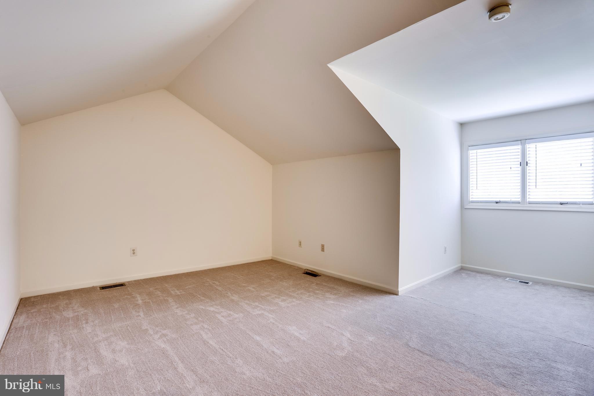 5217 Columbia Road, Unit 661 Columbia, MD 21044 - Photo 22 of 28 Interior (General)- spacious loft on upper lev.2
