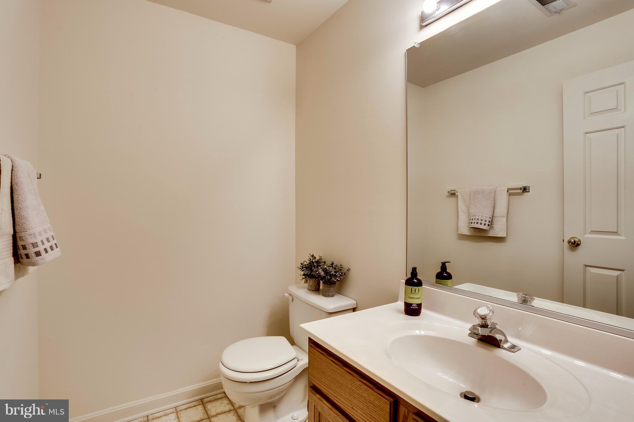 5217 Columbia Road, Unit 661 Columbia, MD 21044 - Photo 27 of 28 Bath- powder room in basement