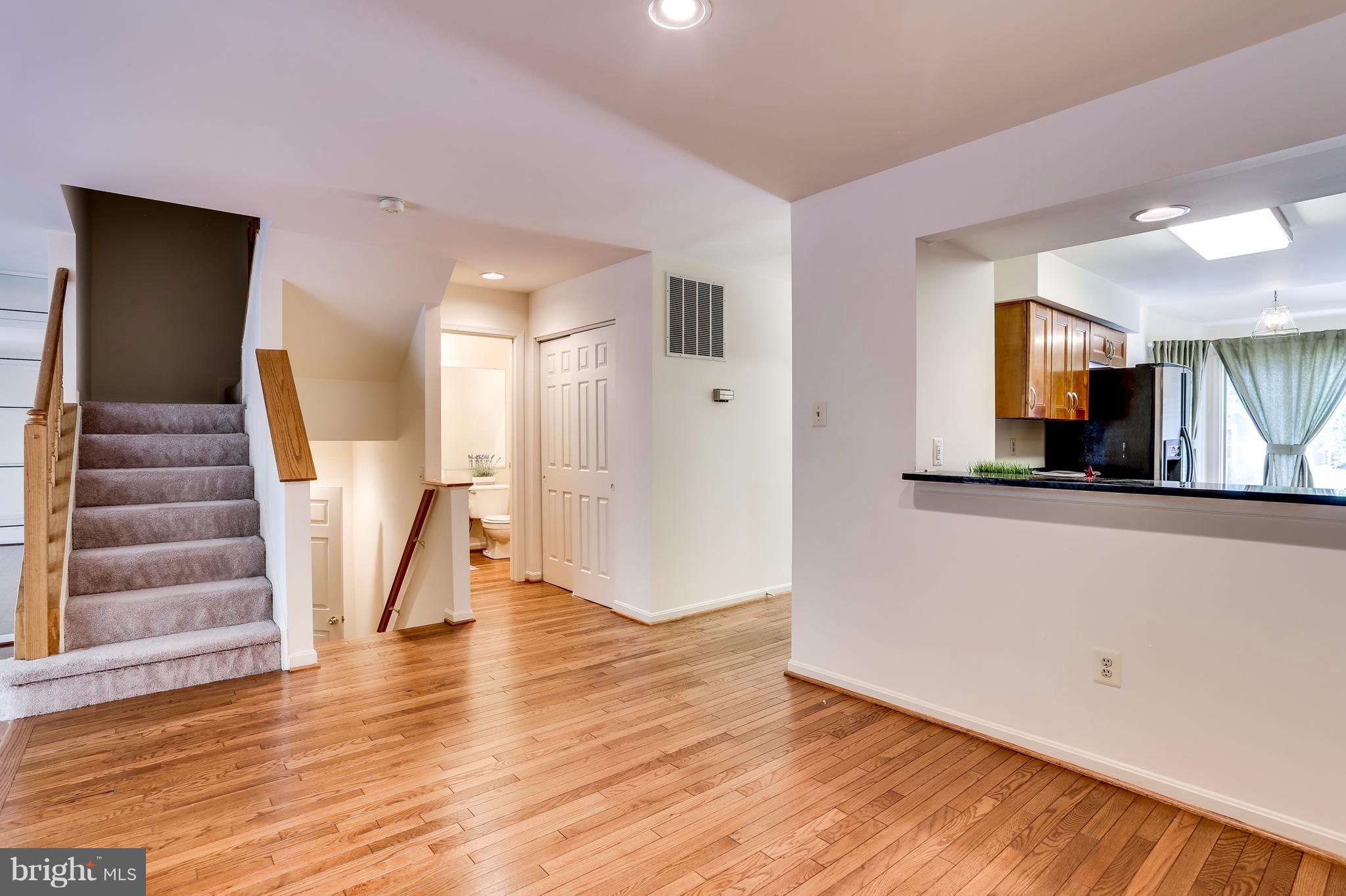 5217 Columbia Road, Unit 661 Columbia, MD 21044 - Photo 4 of 28 Interior (General)