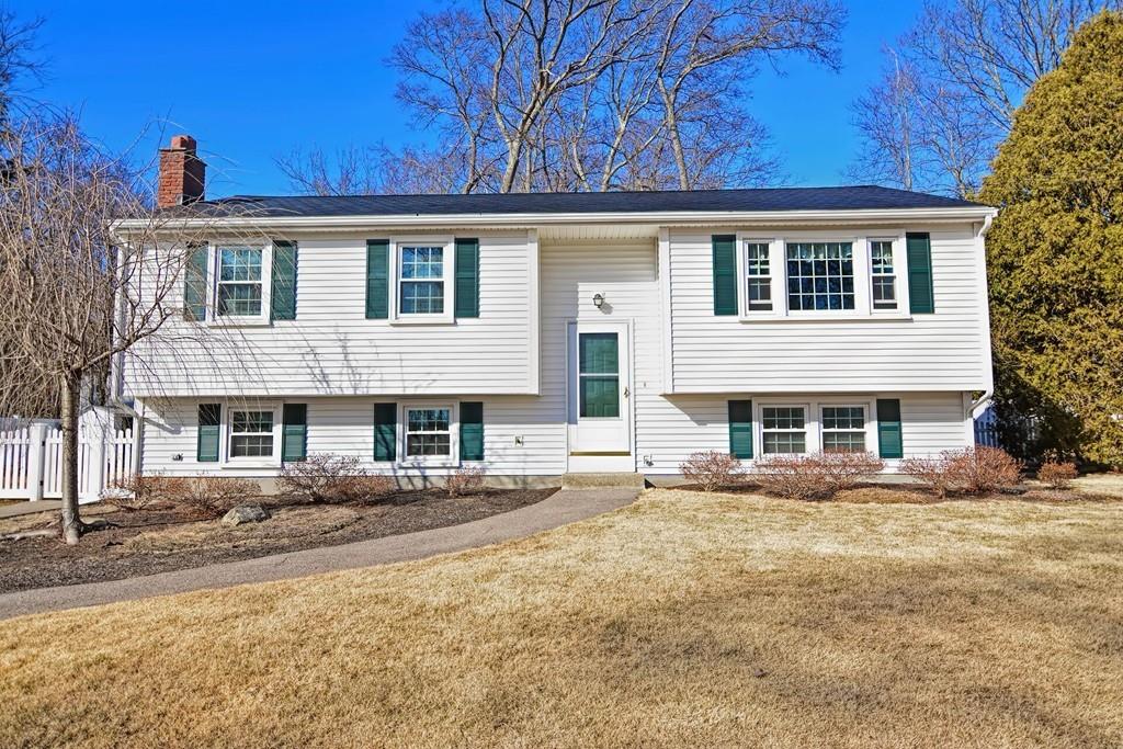 26 Meadow Road Medway, MA 02053 - Photo 1 of 33 Gallery Image 1