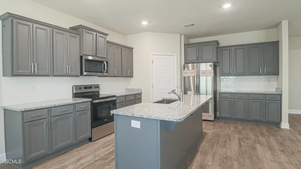 $2,250 | 10749 Chapelwood Drive, Gulfport, MS 39503