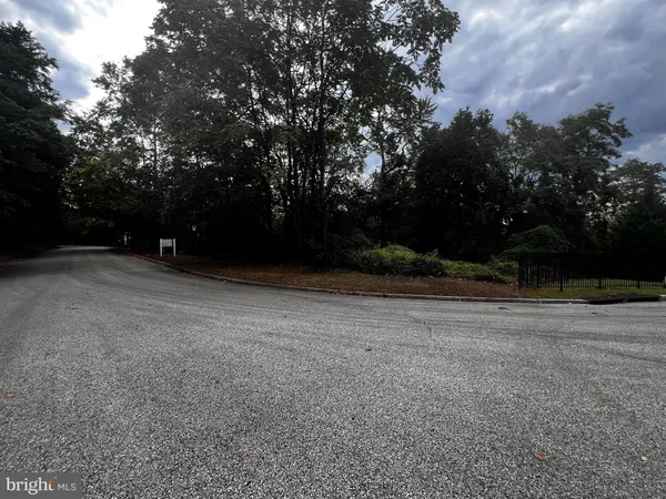 $1,800,000 | 22 Foxwood Circle, Bryn Mawr, PA 19010