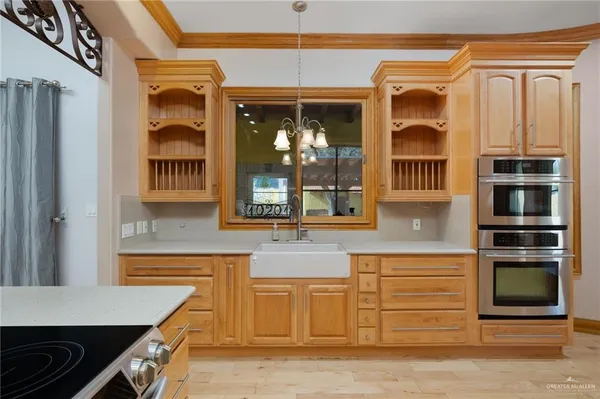 a view of a front door of the house