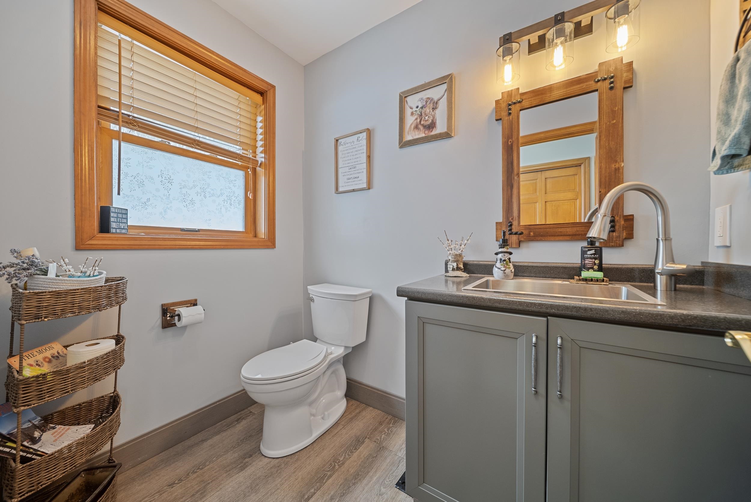 88 Old Town Rd Extension Epsom, NH 03234 - Photo 9 of 53