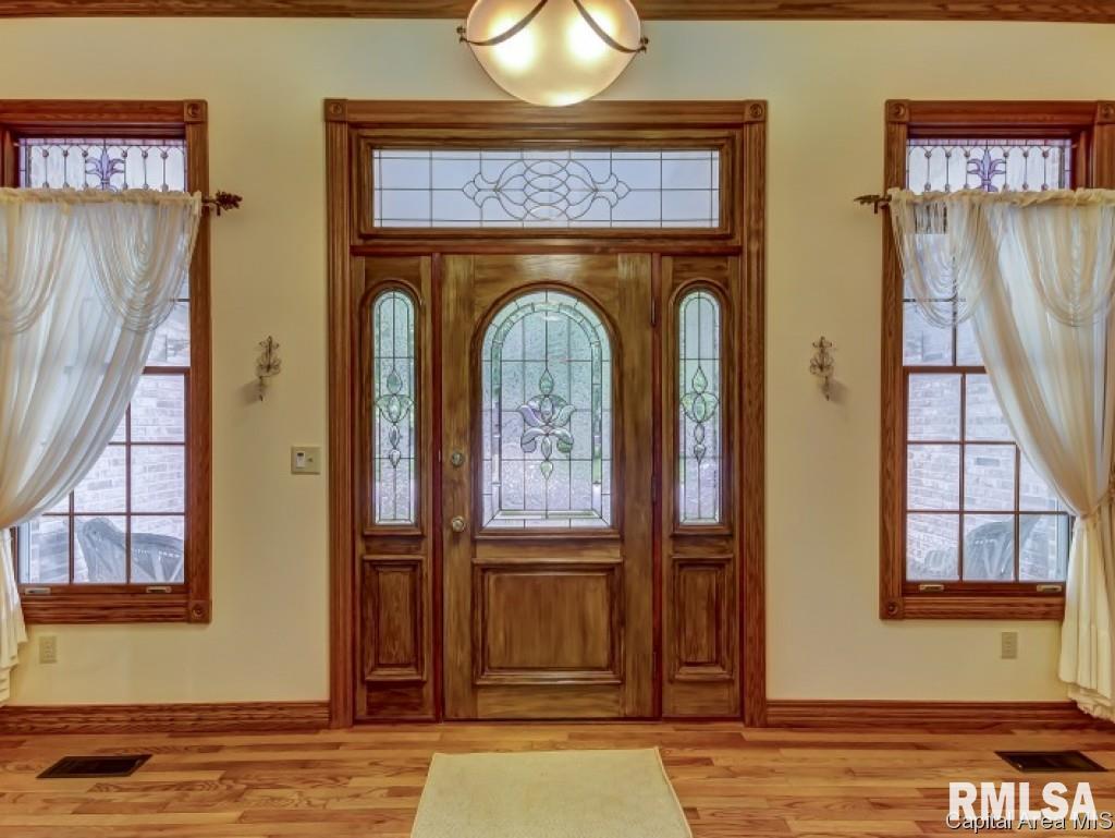 8125 Hunt Road Springfield, IL 62712 - Photo 3 of 27