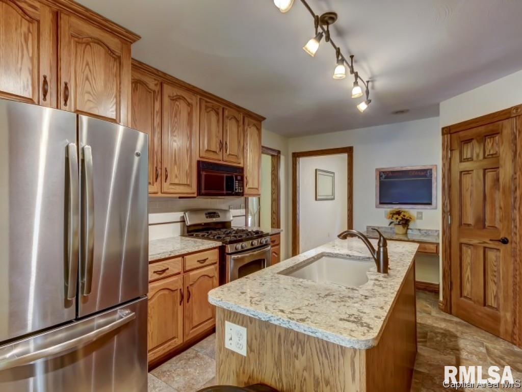 8125 Hunt Road Springfield, IL 62712 - Photo 6 of 27