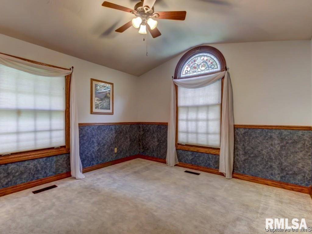 8125 Hunt Road Springfield, IL 62712 - Photo 9 of 27