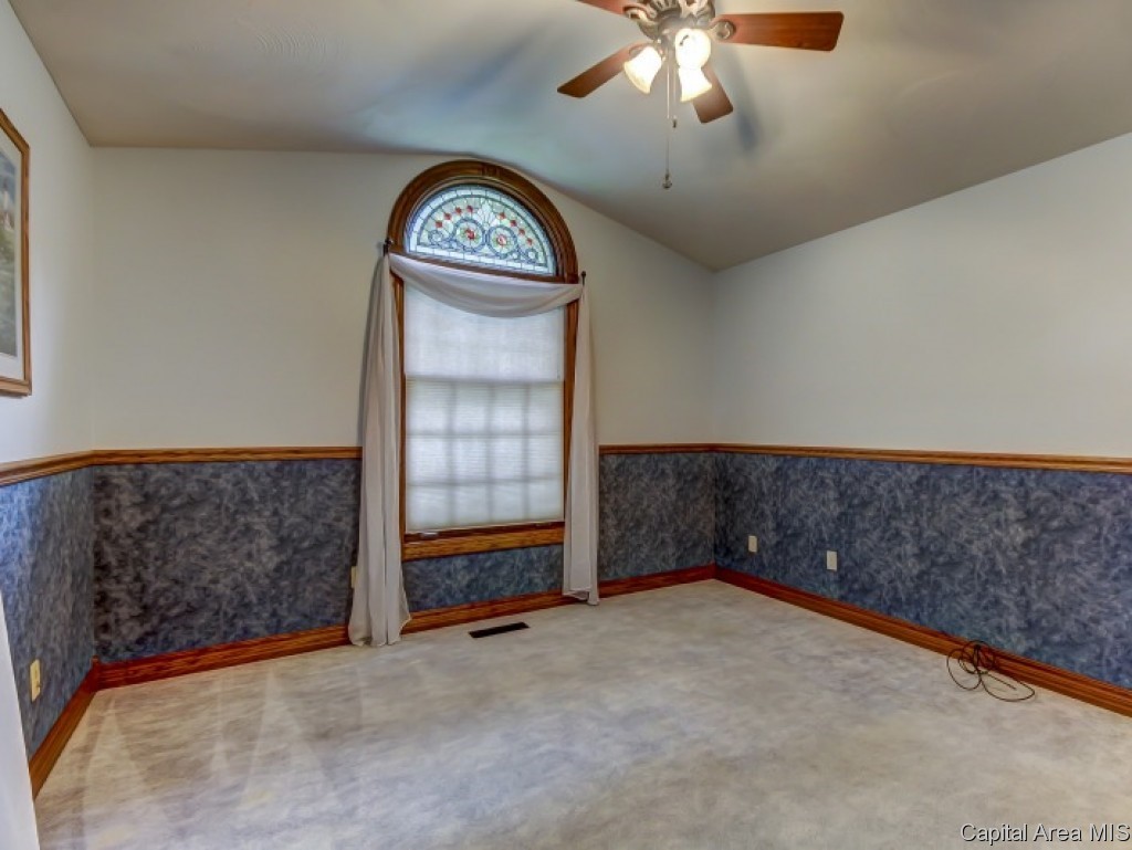 8125 Hunt Road Springfield, IL 62712 - Photo 10 of 27