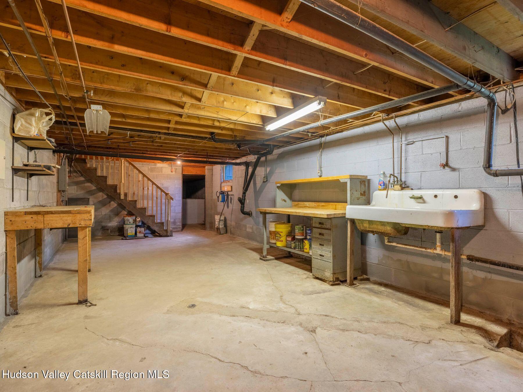 33 Reservoir Road Marlboro, NY 12542 - Photo 45 of 52 photo_online_045